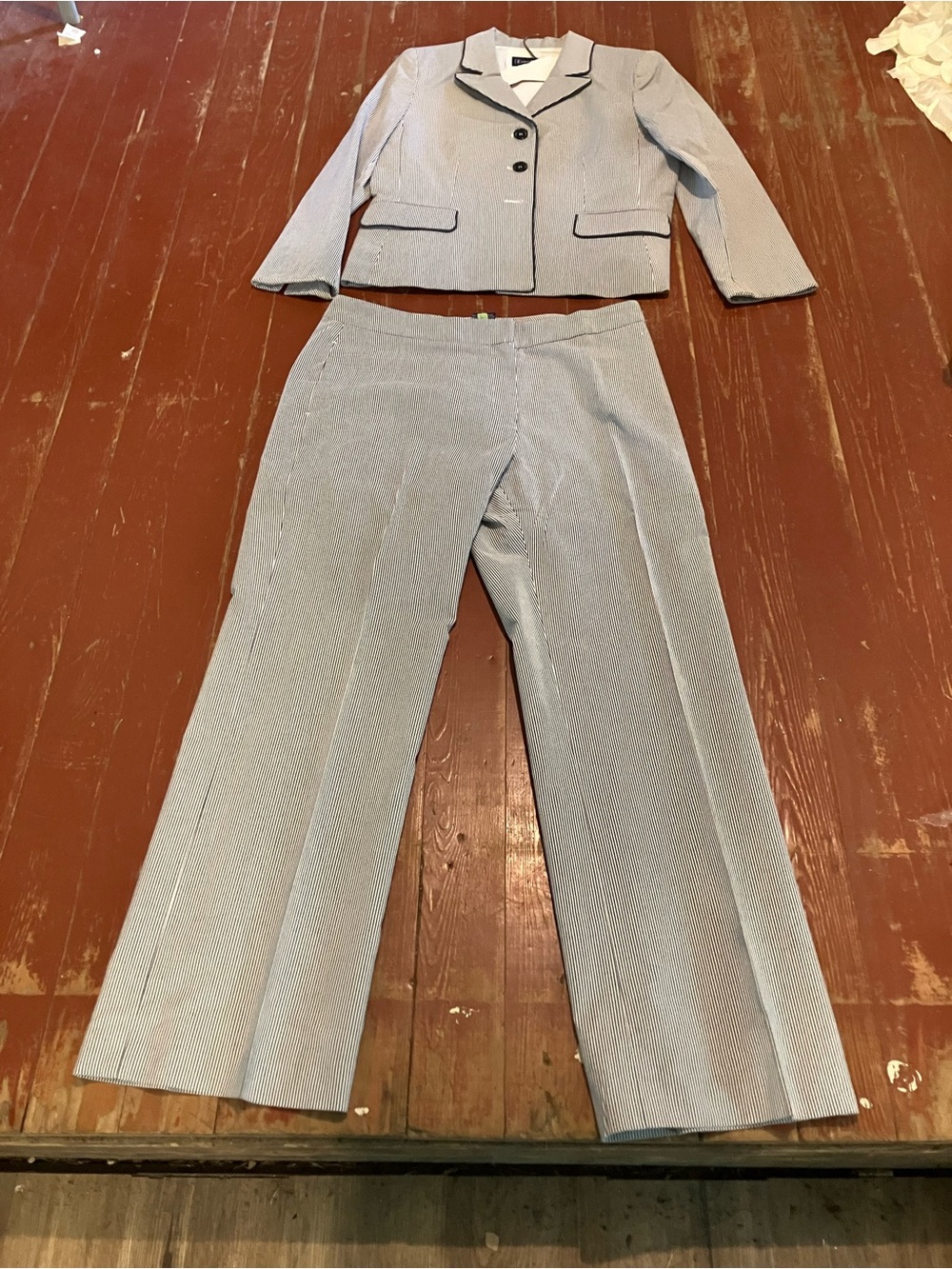 Evan Picone Light Blue Seersucker Two-Piece Pantsuit